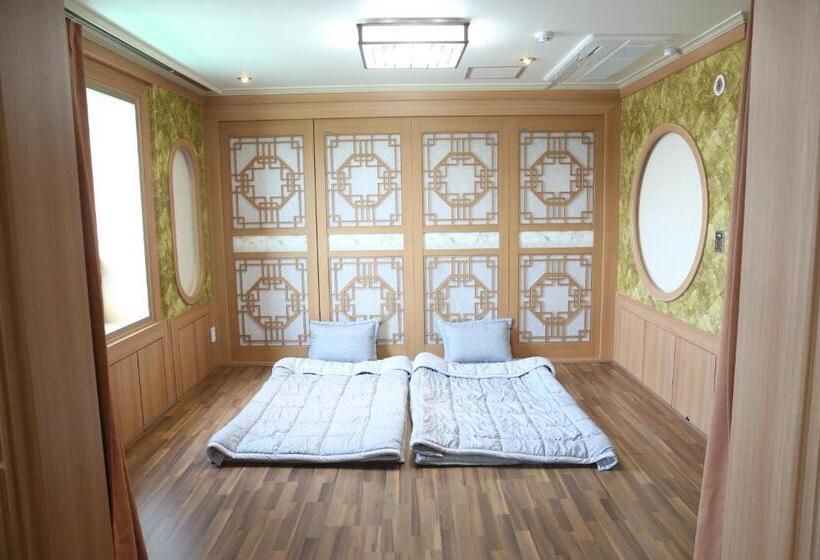 فندق Uljin Grand