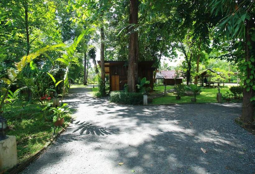 استراحتگاه Papa's Garden