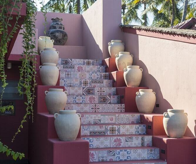 استراحتگاه Pinkcoco Gili Air   Constant Surprises & For Cool Adults Only