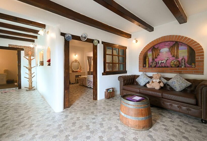 Swiss Valley Hip Resort