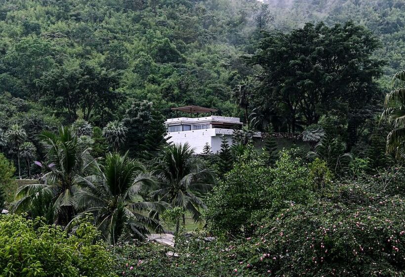 Swiss Valley Hip Resort