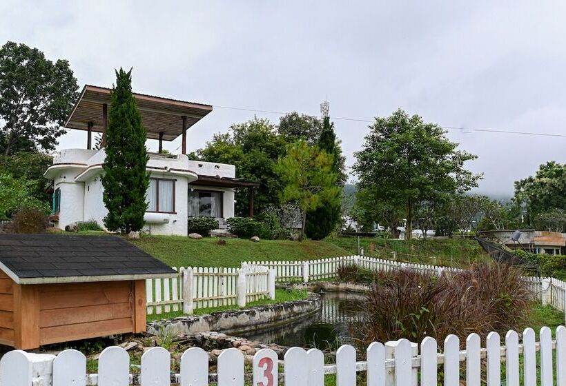 Swiss Valley Hip Resort