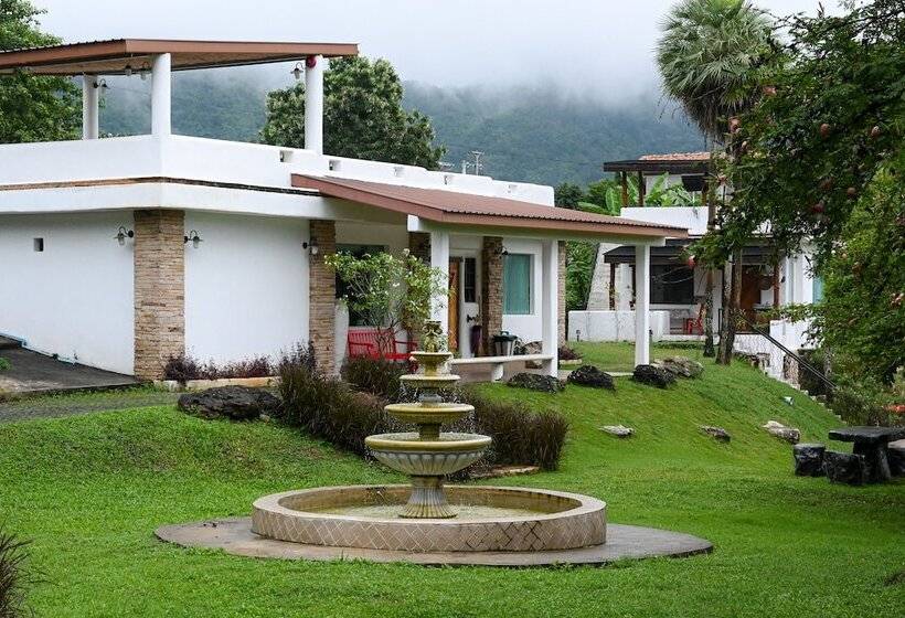 Swiss Valley Hip Resort