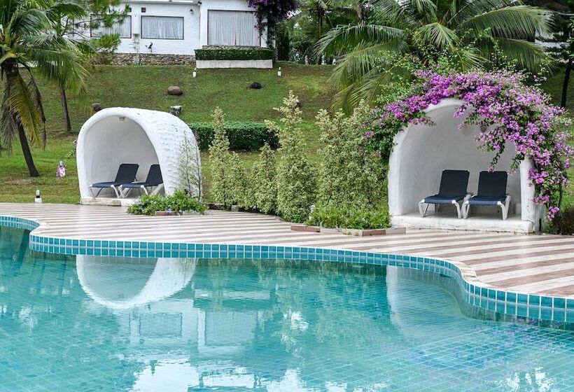 Swiss Valley Hip Resort