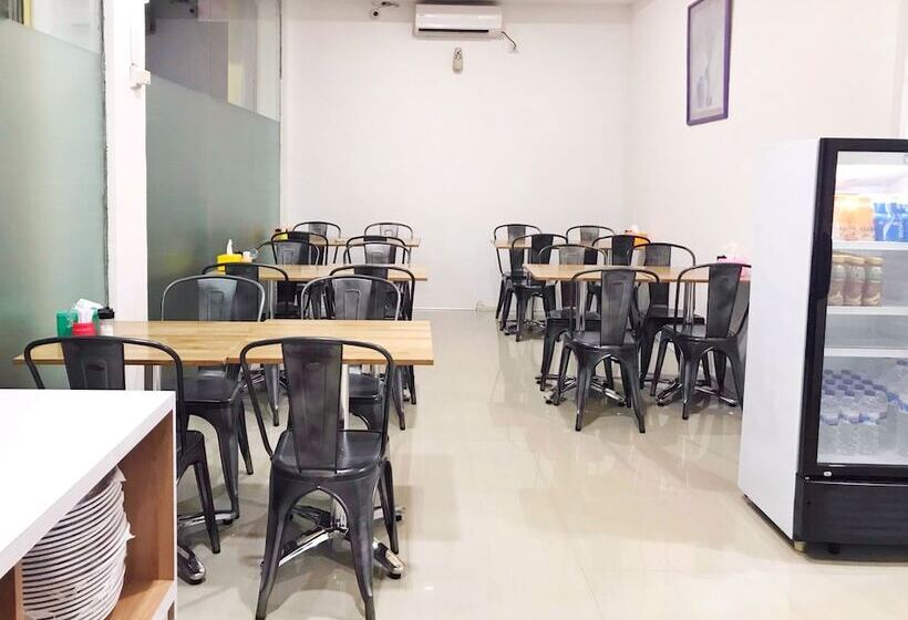 The Galton Hotel Bau Bau