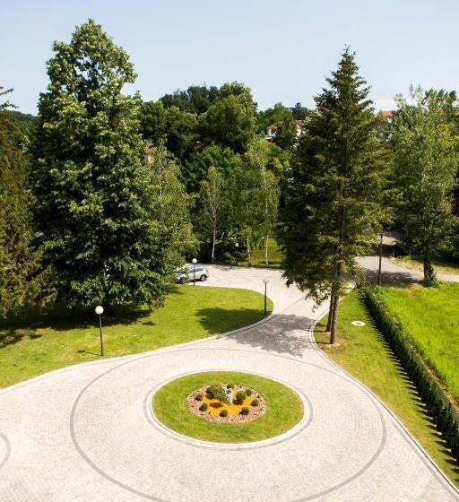 A Hoteli   Hotel Slatina