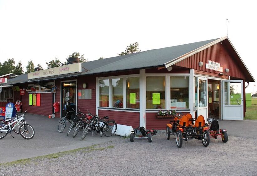 فندق صغير Haga Park Camping & Stugor
