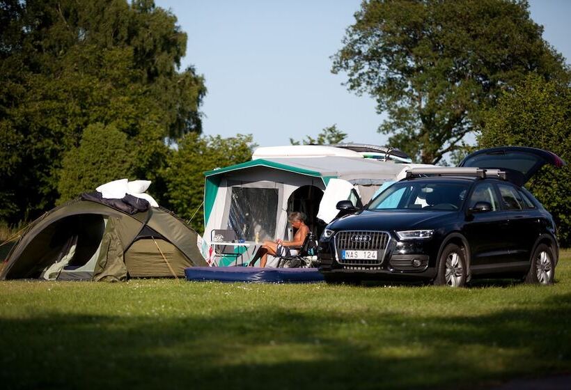 فندق صغير Haga Park Camping & Stugor
