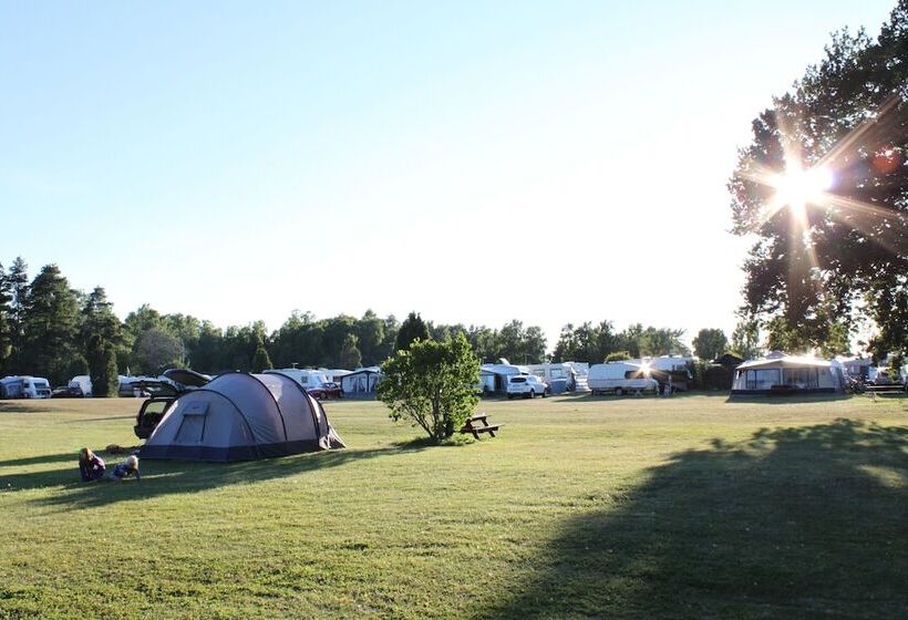 فندق صغير Haga Park Camping & Stugor