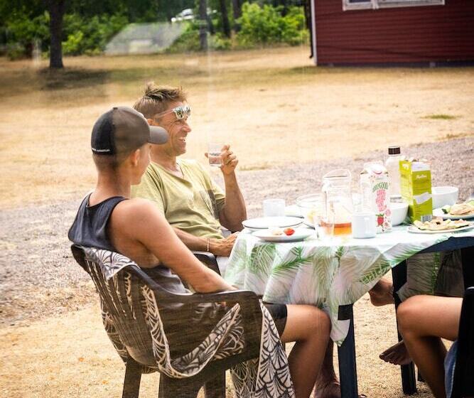 فندق صغير Haga Park Camping & Stugor