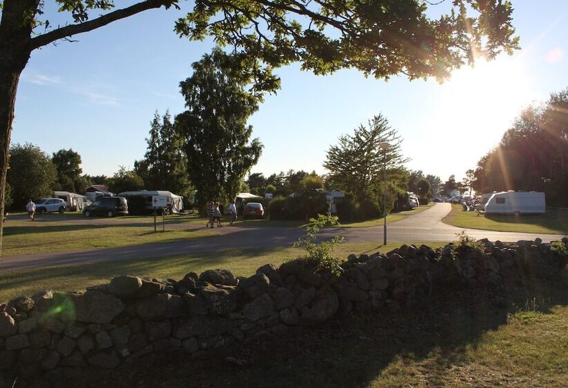 فندق صغير Haga Park Camping & Stugor