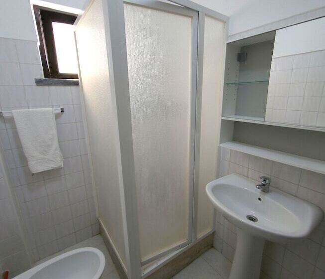 Another Surf Camp Baleal Hostel