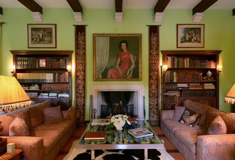 צימר Convento Inn And Artists Residency