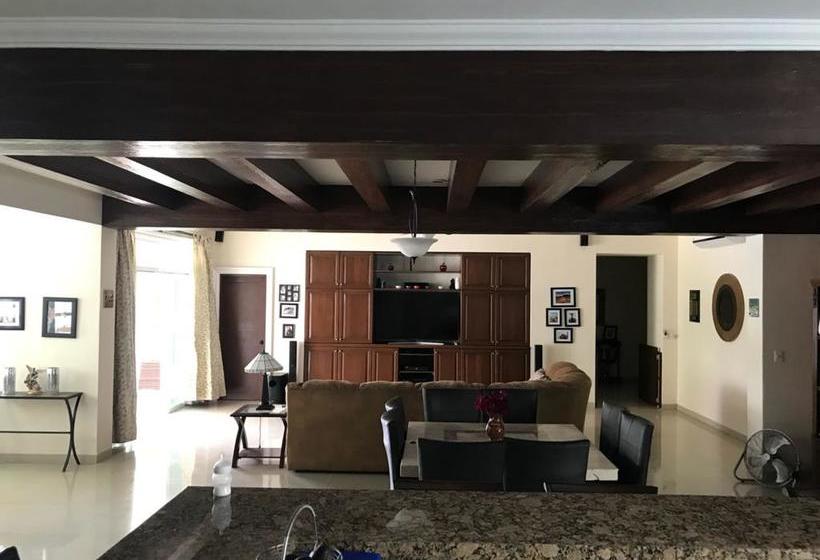 צימר Villa Segovia