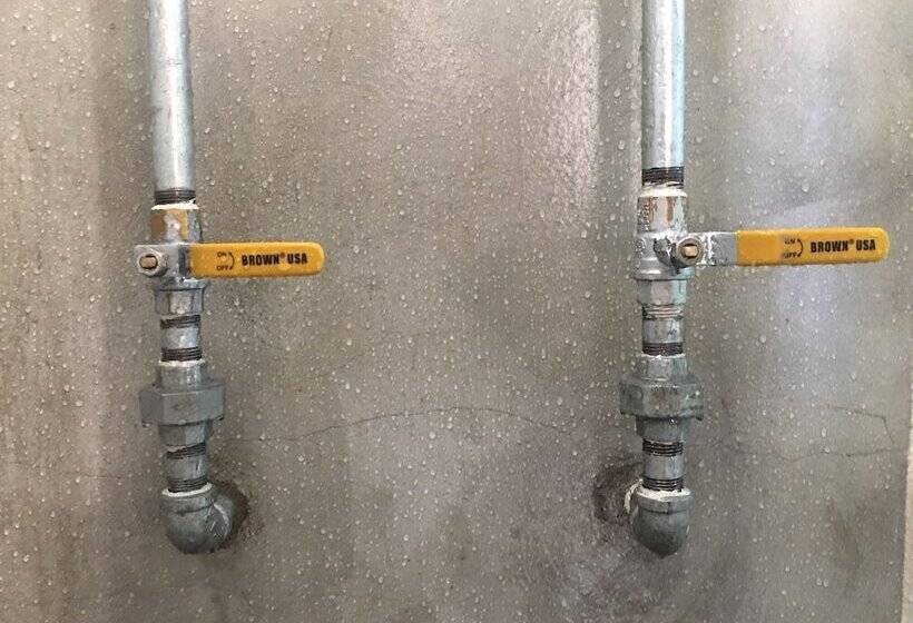 Crash Pad Adventure Hostel