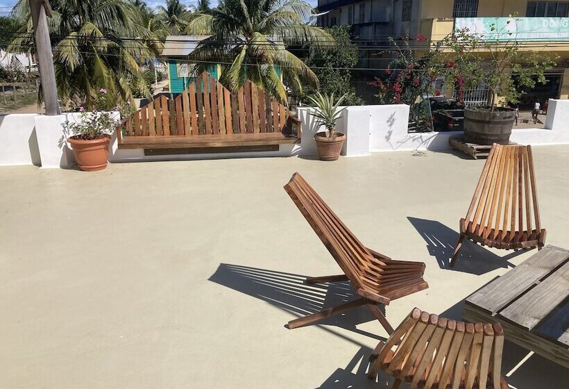 Crash Pad Adventure Hostel