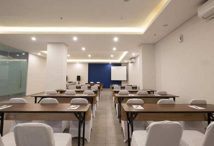 酒店 88 Bekasi By Wh