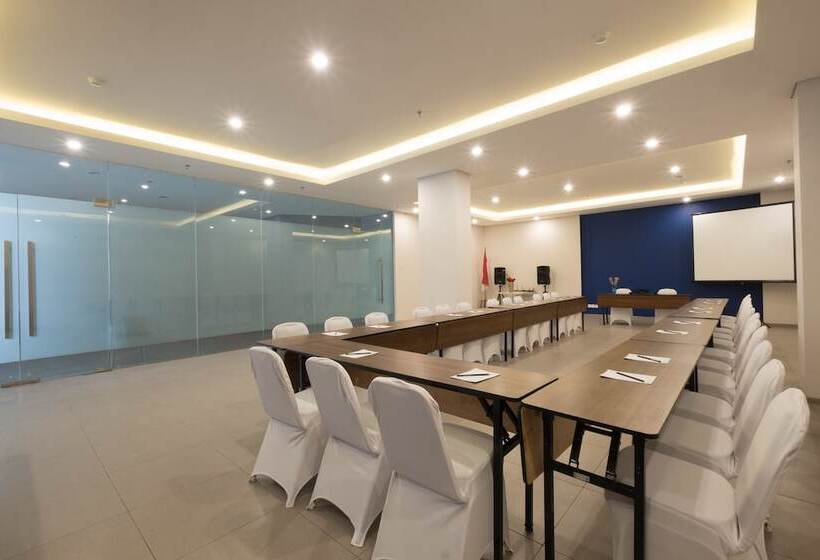 酒店 88 Bekasi By Wh