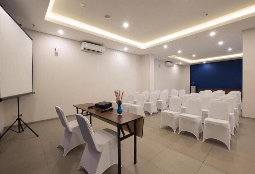 酒店 88 Bekasi By Wh