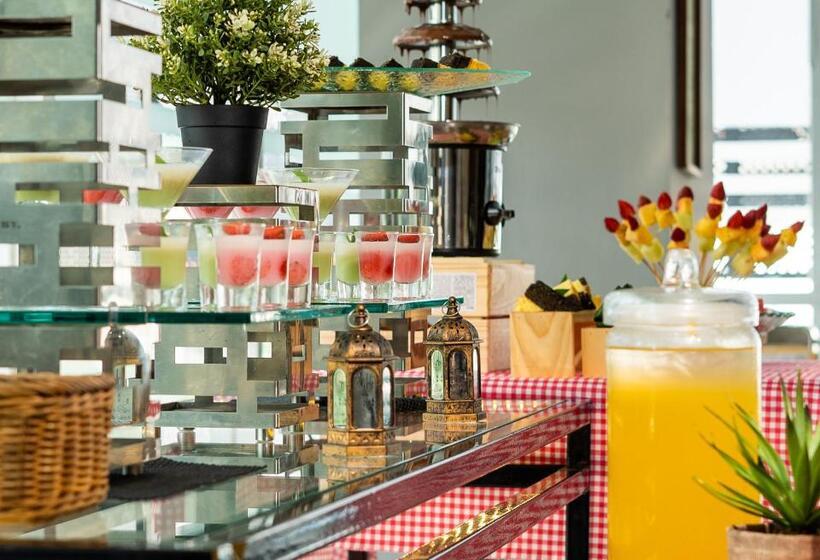 هتل 88 Bekasi By Wh