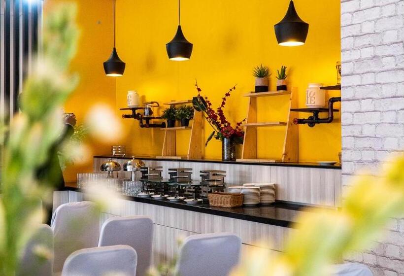 هتل 88 Bekasi By Wh