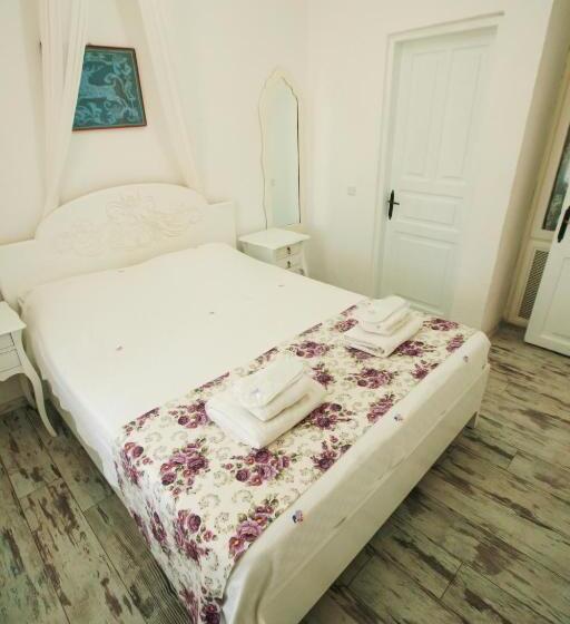 בית מלון כפרי Aişem By Hire