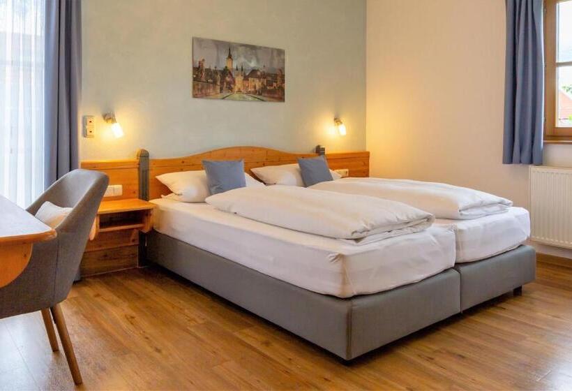 Отель Am Schwanberg