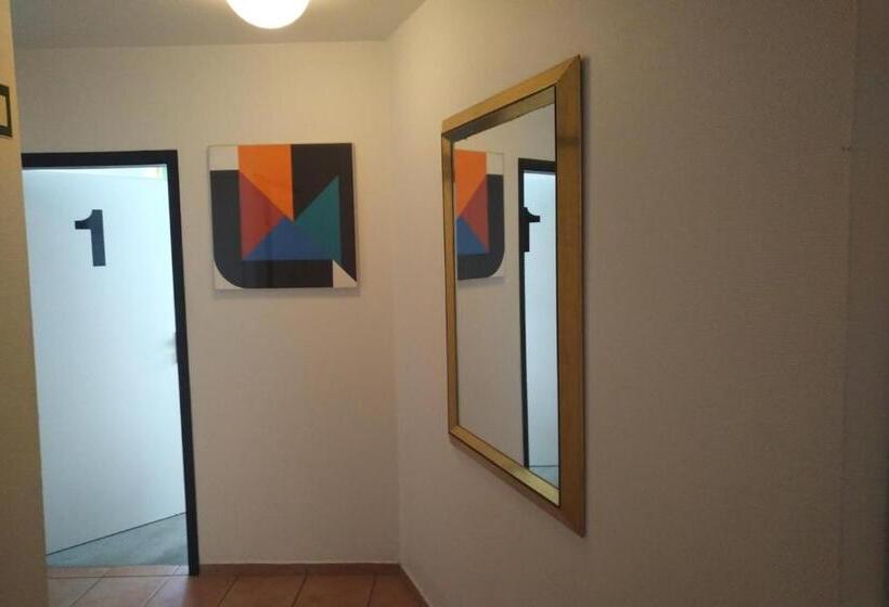 هتل Atelier Guesthouse