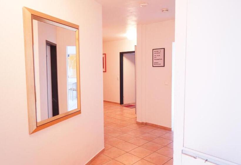 هتل Atelier Guesthouse