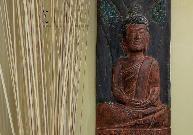 בית מלון כפרי Botum Palace