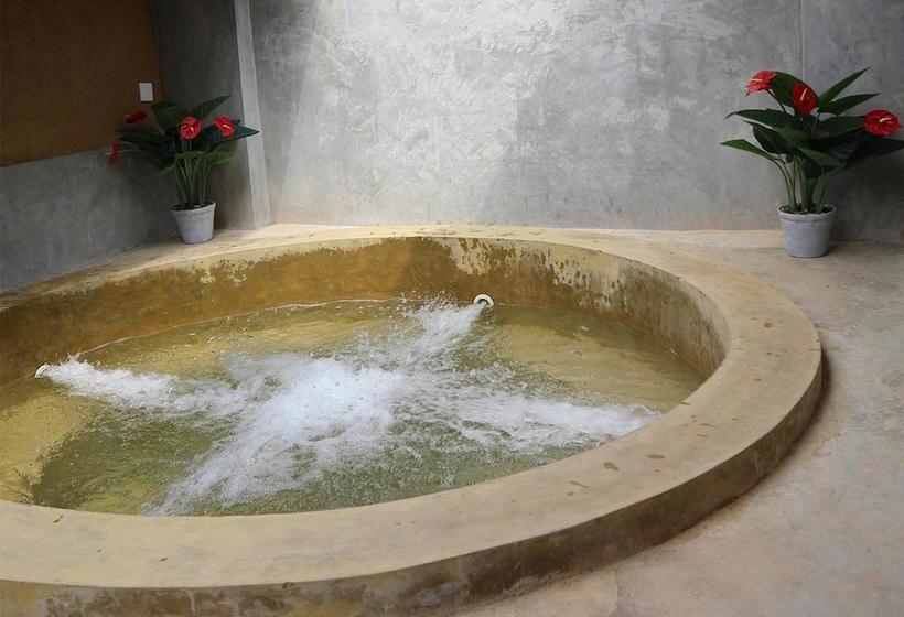 호텔 Clive Garden Beach