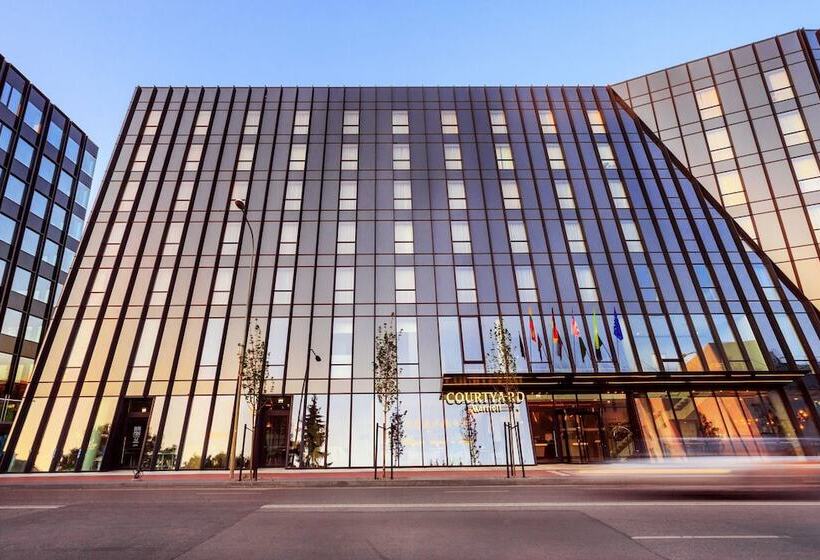 هتل Courtyard By Marriott Vilnius City Center