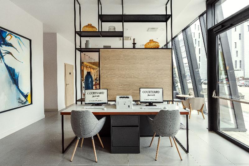 هتل Courtyard By Marriott Vilnius City Center