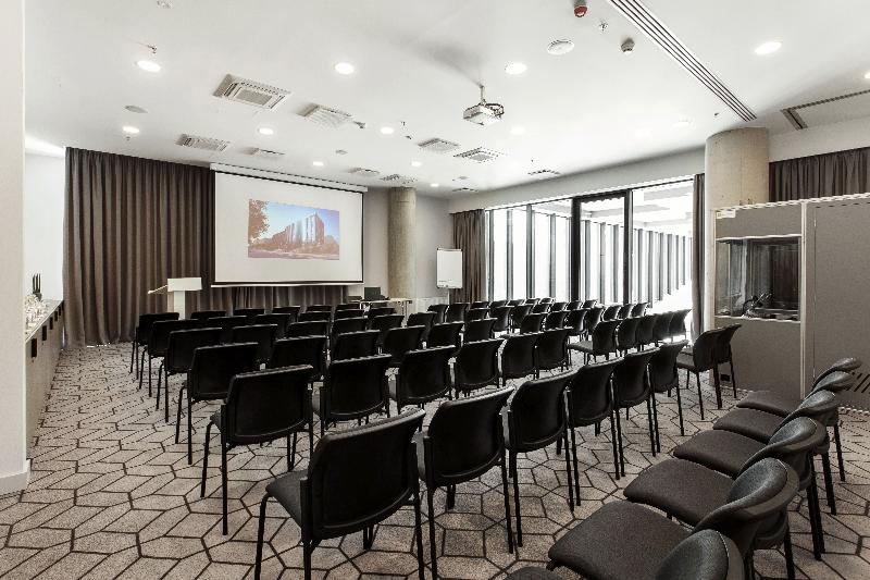 هتل Courtyard By Marriott Vilnius City Center