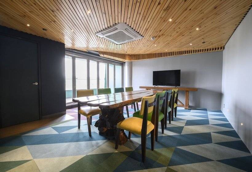 בית מלון כפרי G1 Lodge