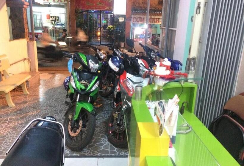 هتل Hanh Huong Hostel