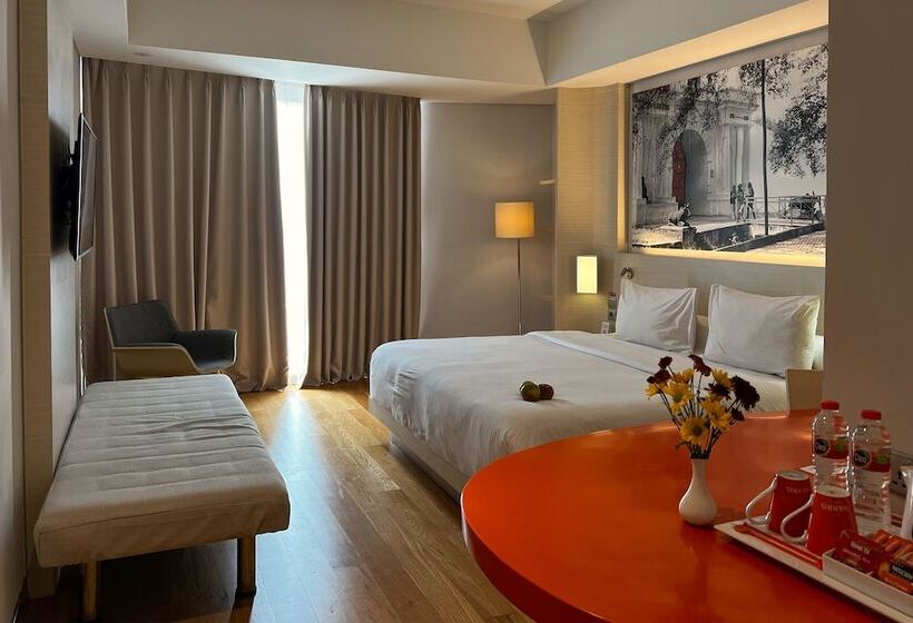 Harris Hotel & Conventions Solo