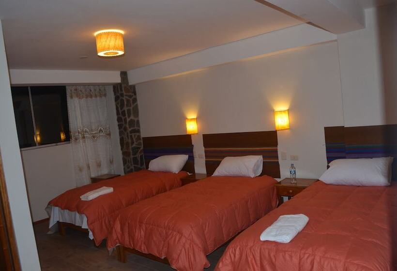 هتل Hostal Balcon De Piedras