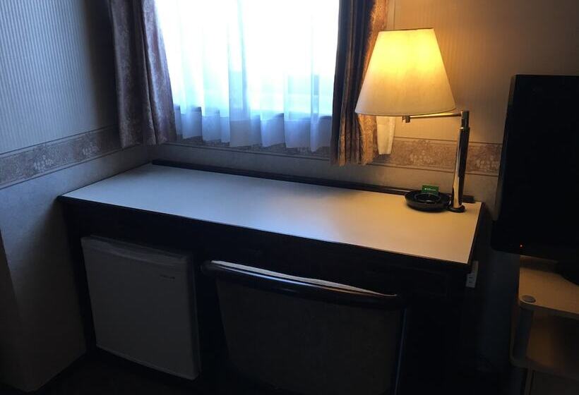 酒店 Kurume Station