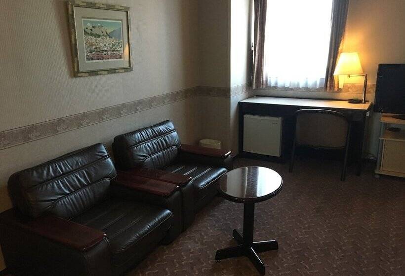 酒店 Kurume Station