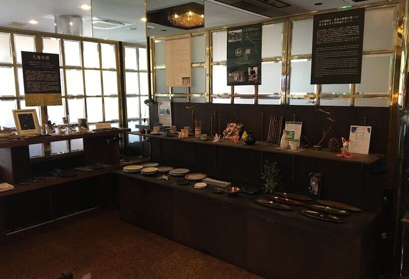 酒店 Kurume Station