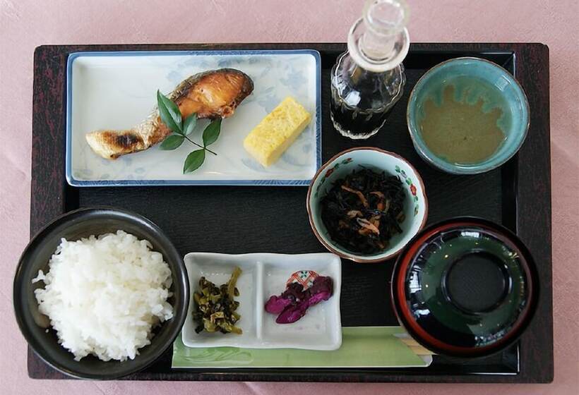 酒店 Kurume Station