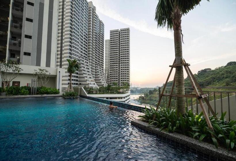 בית מלון כפרי Ramada By Wyndham Meridin Johor Bahru