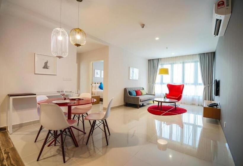 בית מלון כפרי Ramada By Wyndham Meridin Johor Bahru