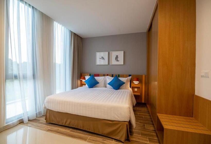 בית מלון כפרי Ramada By Wyndham Meridin Johor Bahru