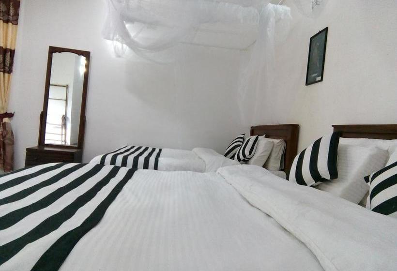 Hotel The Inn On The River