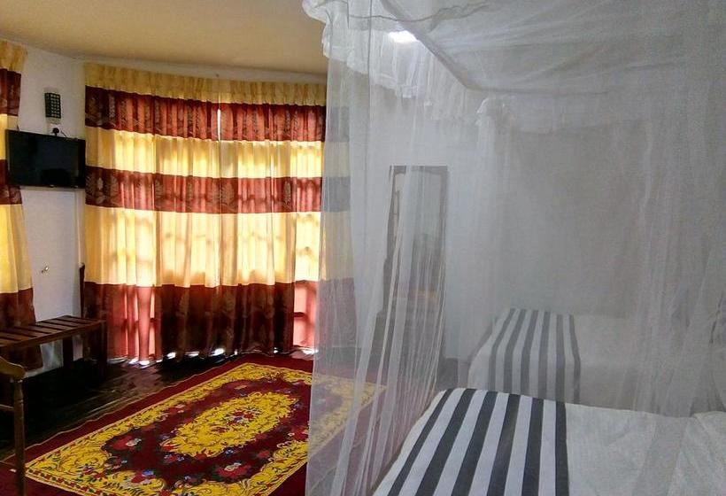 Hotel The Inn On The River