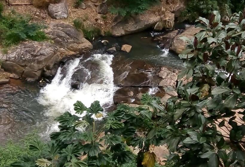 Hotel The Inn On The River