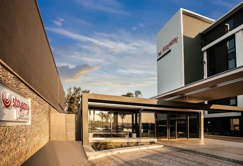 ホテル Stayeasy  Maputo