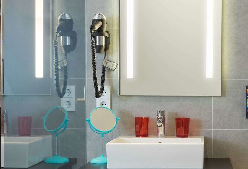 هتل Holiday Inn   The Niu, Franz Vienna, An Ihg